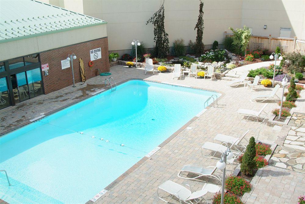 Holiday Inn Niagara Falls-By The Falls By Ihg מראה חיצוני תמונה